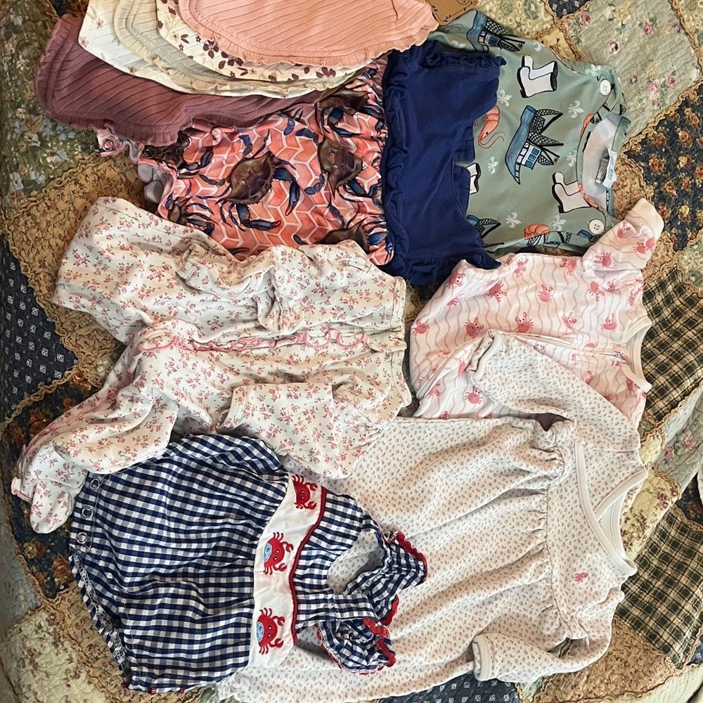 Kissy Kissy sleeper and outfits